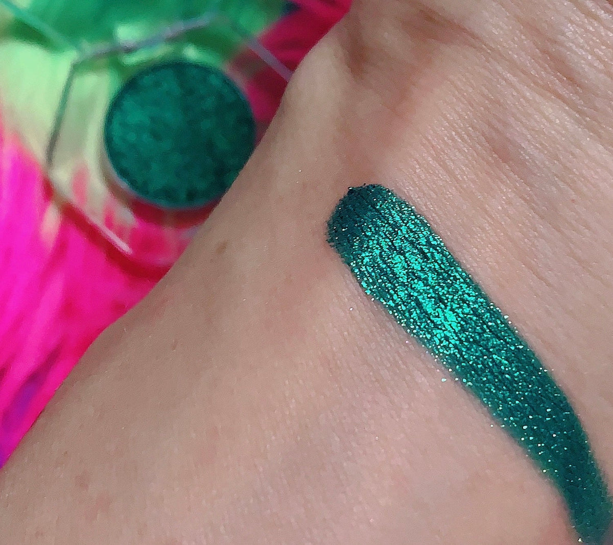 *Lmt. Edt. Holiday* CHEMIS-TREE Pressed Duochrome
