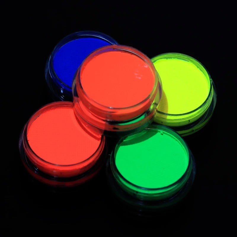 RADIOACTIVE *UV NEON* Water-Activated Graphic Eyeliner