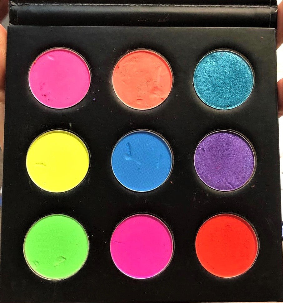 ISSA MOOD!! 9 PC MINI *BLACKLIGHT* NEON PALETTE