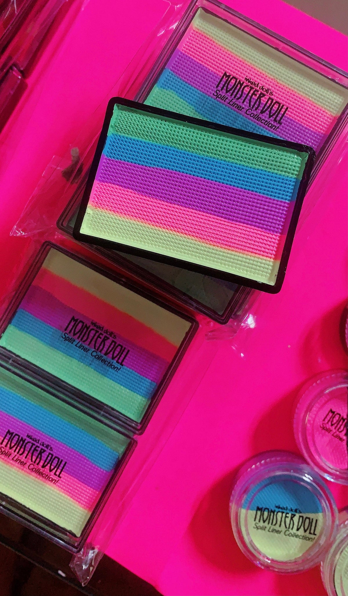*UV* UNICORN PASTEL PRIDE Striped Wet Liner