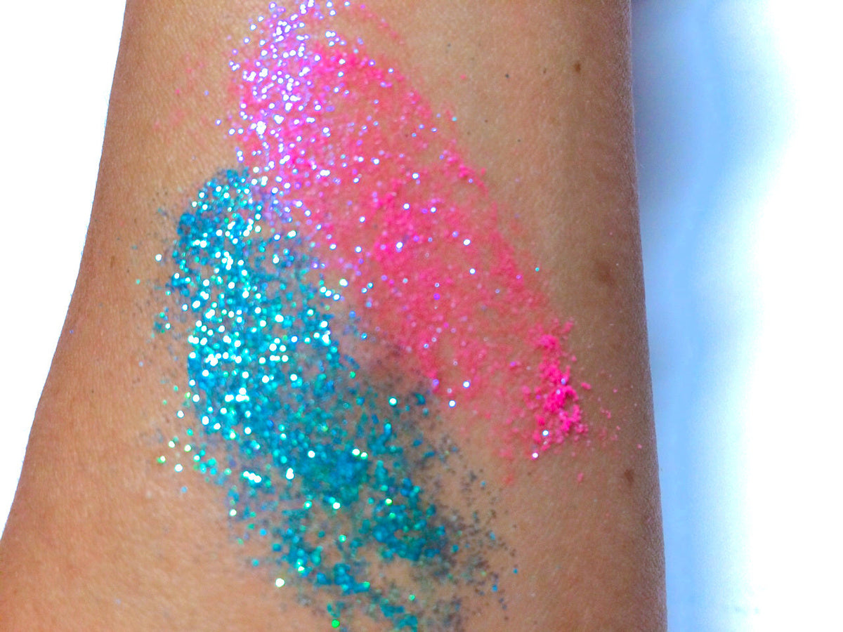 XOXO *UV* Iridescent Glamdoll Glitter