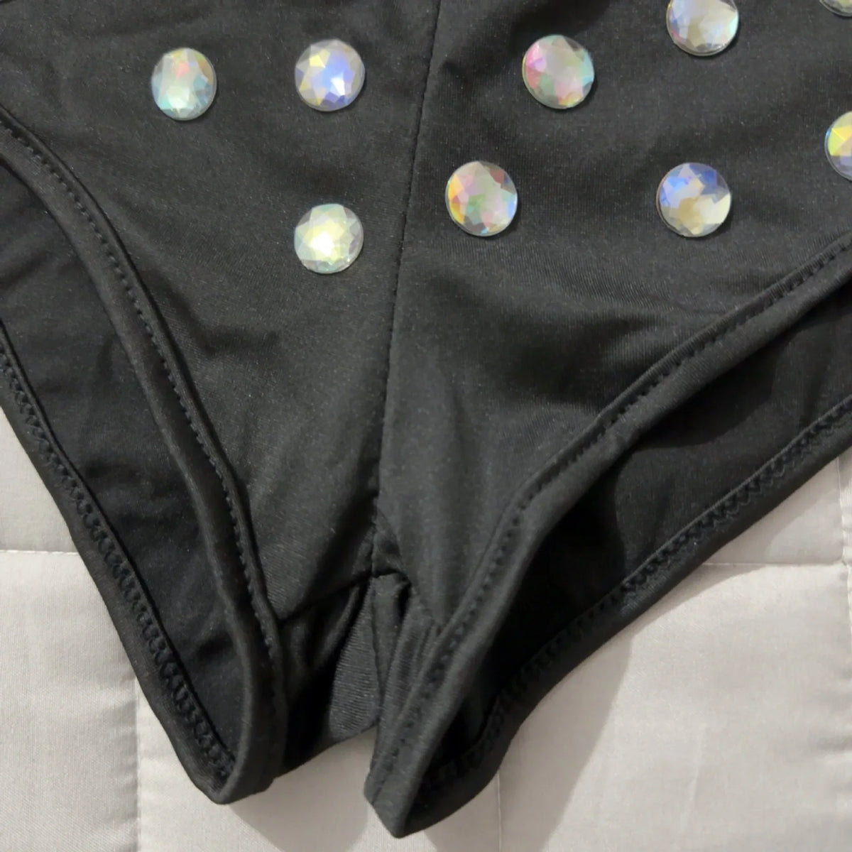 Black Rhinestone Crystal Bra & High-Waist Shorts Showgirl Set – Glamour Two-Piece Stage Performance Costume