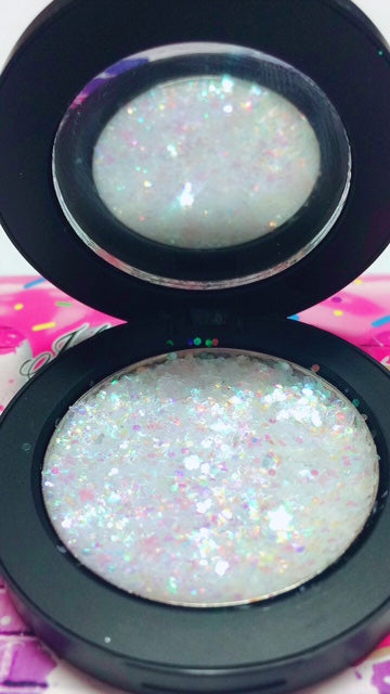 "SNOWFLAKE !" Single Pressed Glitter Palette