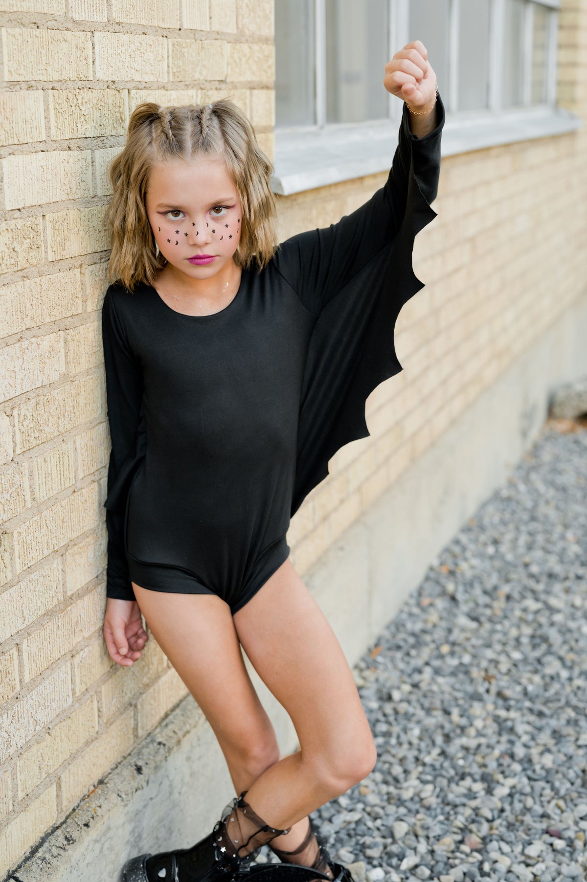 ICONIC BAT